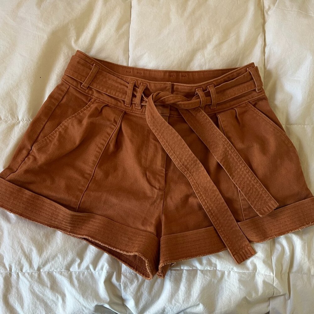 High Waisted Twill Shorts With Detachable Belt Strap